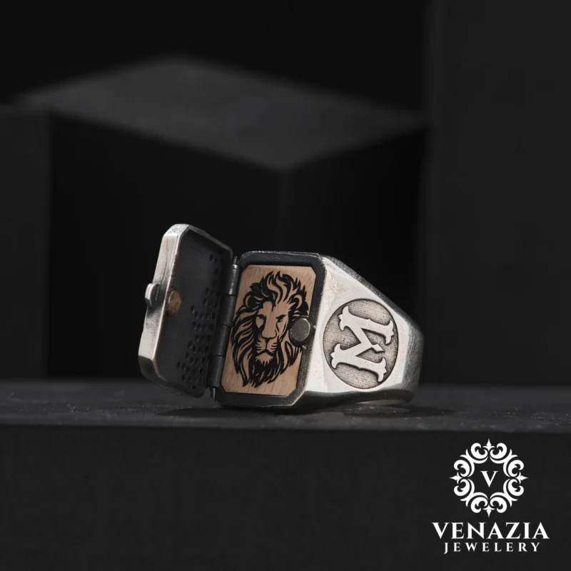 Aslan Kapaklı Gümüş Yüzük Modeli