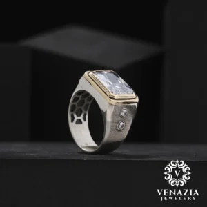 3 Beyaz Zirkon Taşlı Gümüş Yüzük