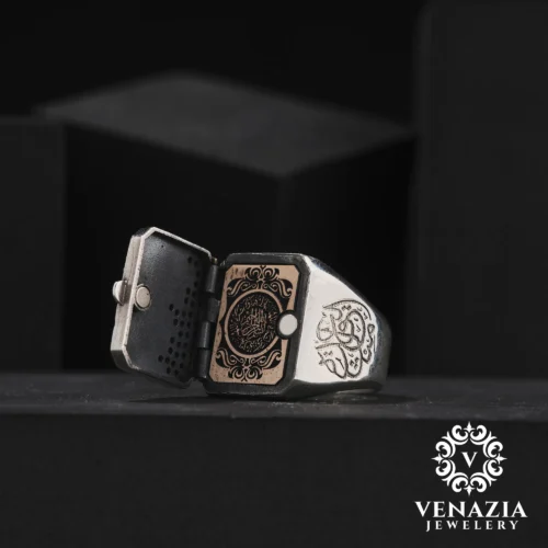 Harf Kapaklı Gümüş Erkek Yüzük Modeli