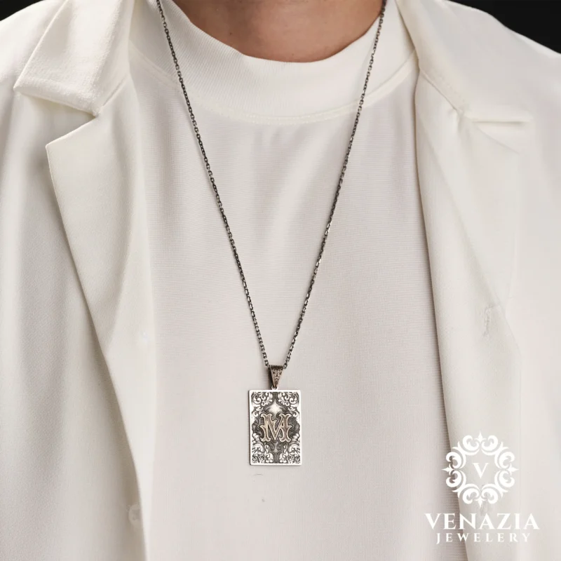 5 Anka Kuşu Ve Harfli Gümüş Kolye Modeli