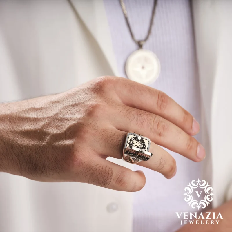 Aslan Kapaklı Gümüş Yüzük Modeli