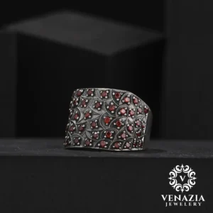 Taşlı Gümüş Yüzük