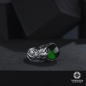 VeNAZIA 30-10-20232552 copy Sarmaşık Yeşil Taşlı Gümüş Yüzük Modeli
