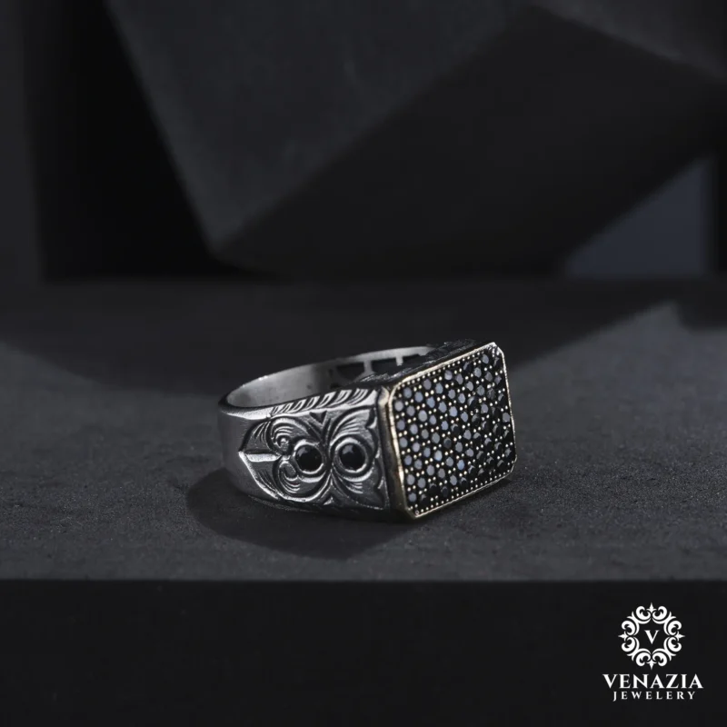 VeNAZIA 30-10-20232582 copy Taşlı Gümüş Erkek Yüzük Modeli