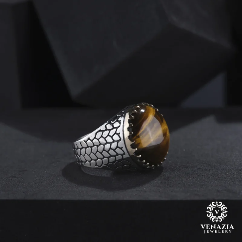 VeNAZIA 30-10-20232607 copy Kaplan Gözü Taşlı Gümüş Yüzük Modeli