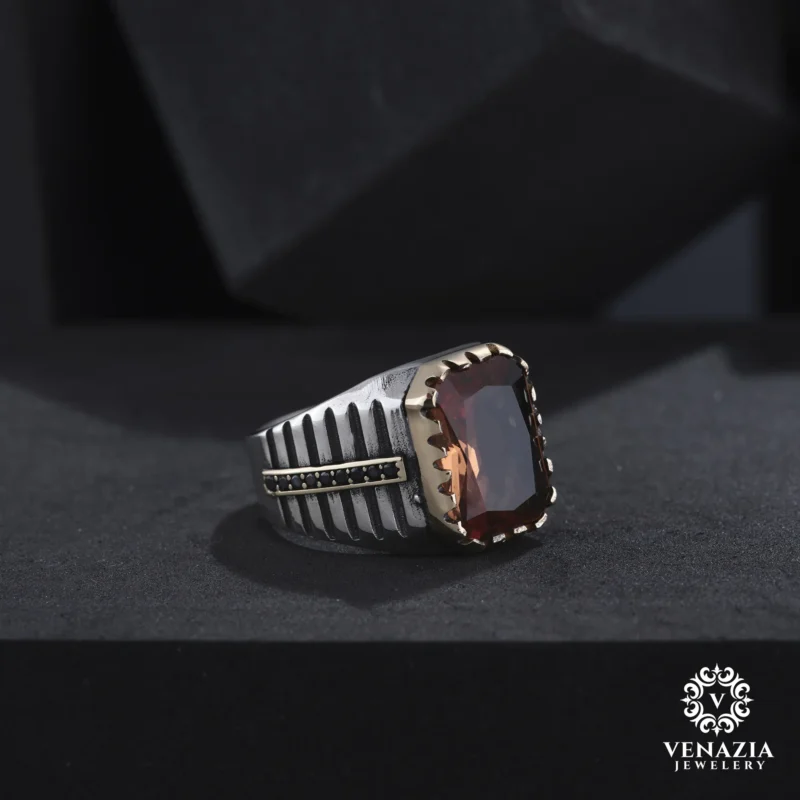 Zultanit Taşlı Gümüş Yüzük Modeli