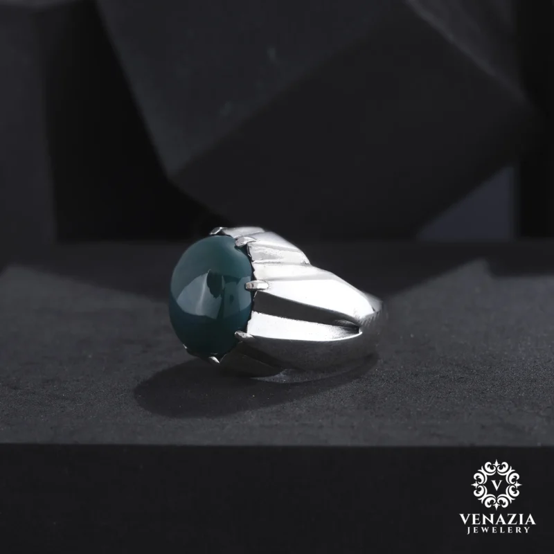 Akik Taşlı Gümüş Yüzük Modeli