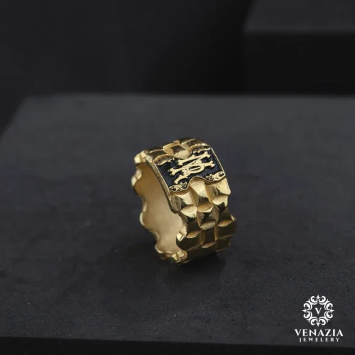 VeNAZIA 30-10-20232782 copy Harfli Gümüş Bayan Yüzük Modeli