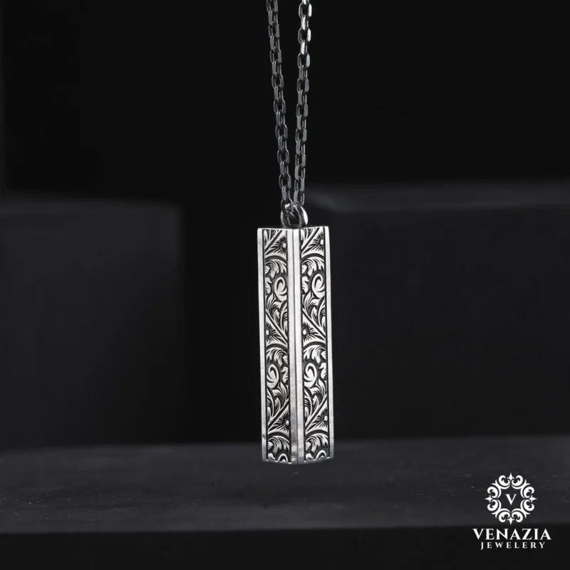 Eşlere Özel Gümüş kolye Modeli