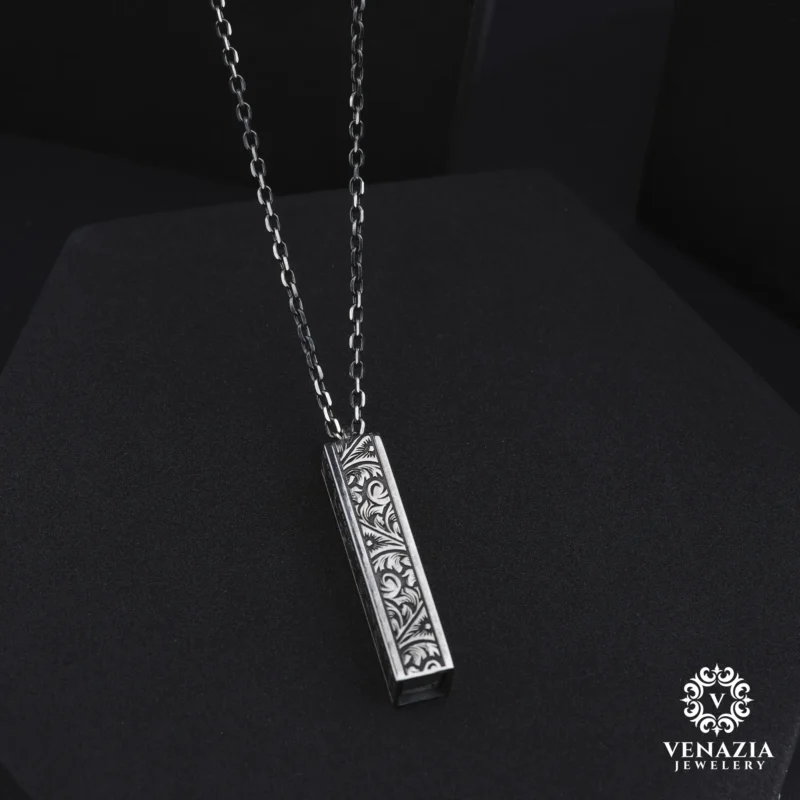 Eşlere Özel Gümüş kolye Modeli