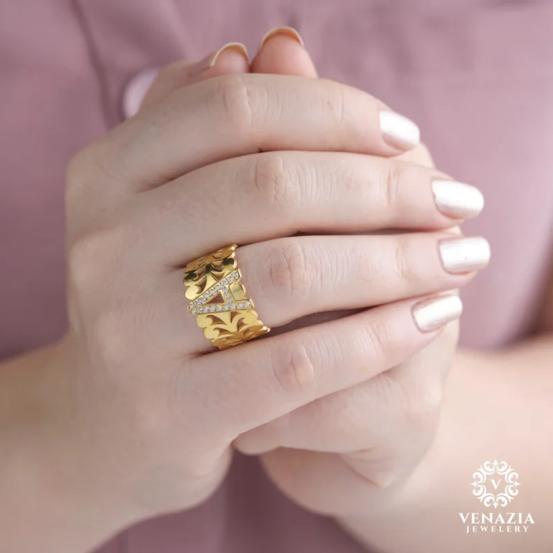 VeNAZIA 30-10-20233138 copy Taşlı Gümüş Bayan Yüzük Modeli