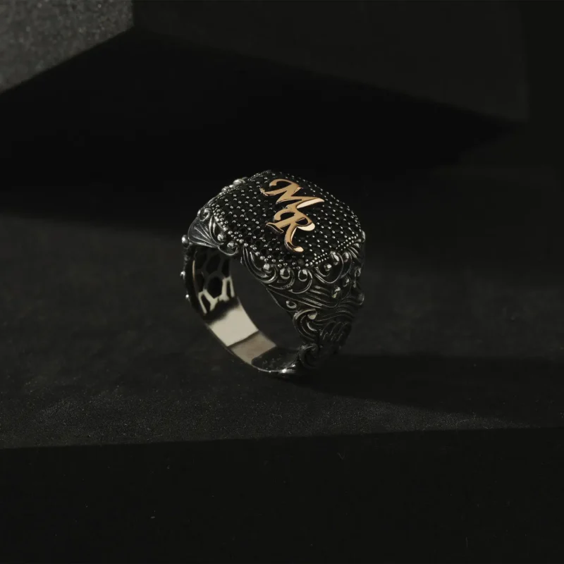 VENAZIA- KASIM-202533244 copy Harfli Gümüş Erkek Yüzük Modeli